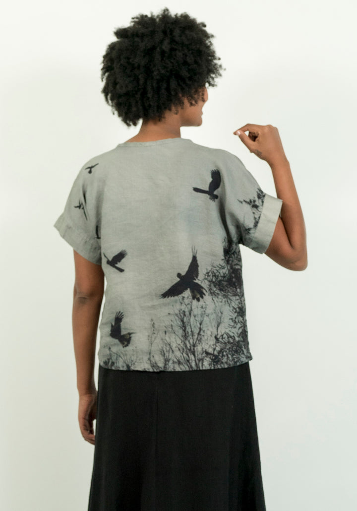 BLACK COCKATOOS LINEN TSHIRT