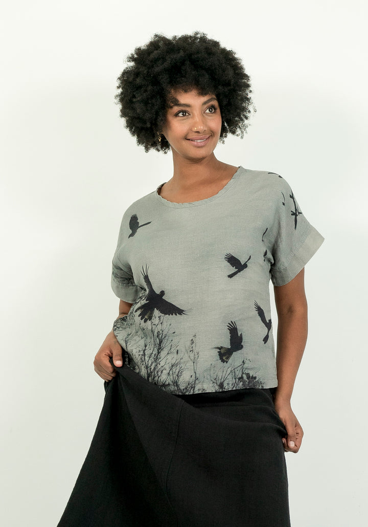 BLACK COCKATOOS LINEN TSHIRT