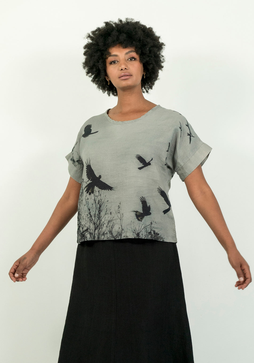 BLACK COCKATOOS LINEN TSHIRT