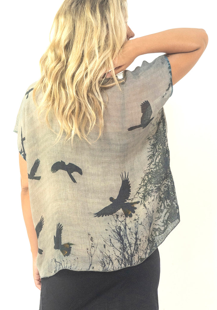 BLACK COCKATOOS LINEN TOP