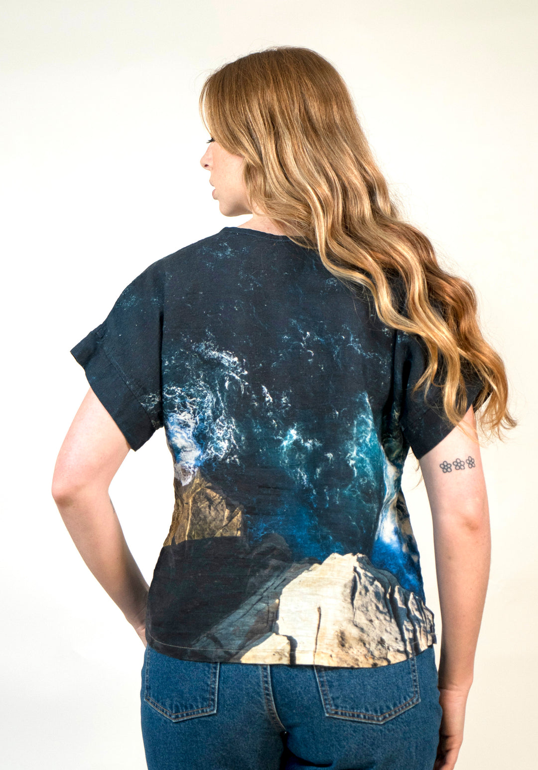 THE GAP LINEN TSHIRT