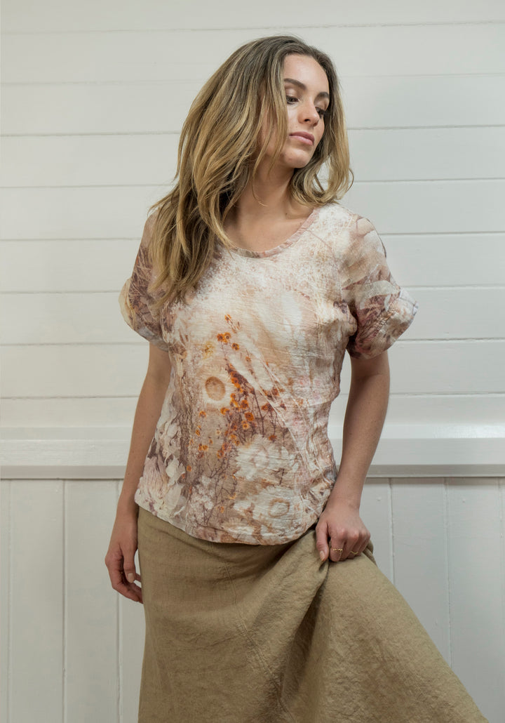 DRIED FLOWERS LINEN TSHIRT