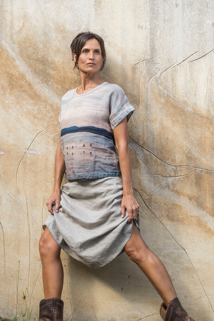 SEAGULLS ON SUNSET LINEN TSHIRT