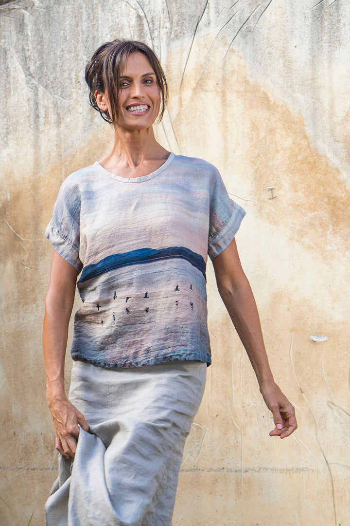 SEAGULLS ON SUNSET LINEN TSHIRT