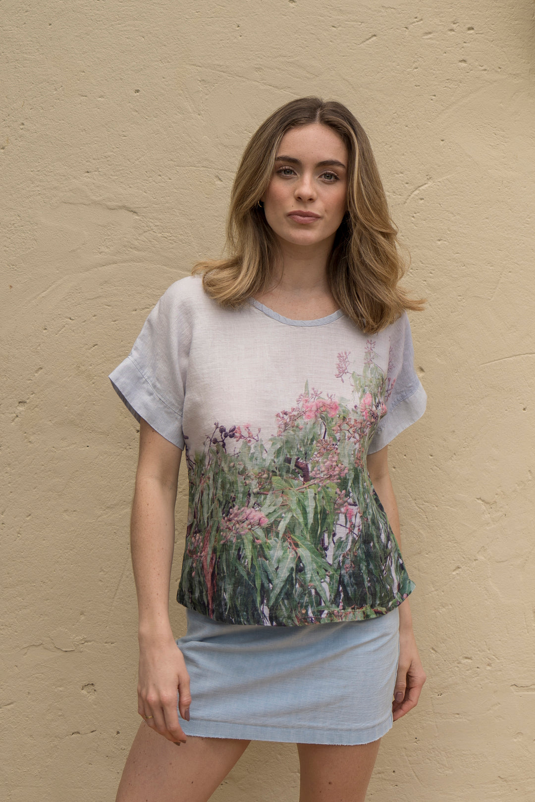 STRAWBERRY GUM LINEN TSHIRT
