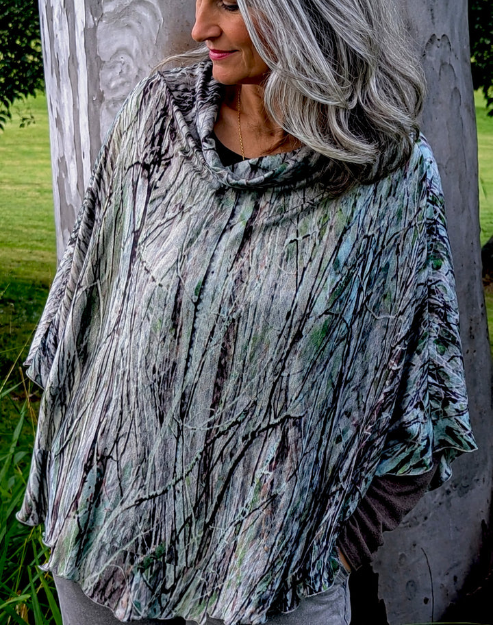 MT BEAUTY WOOL & SILK PONCHO