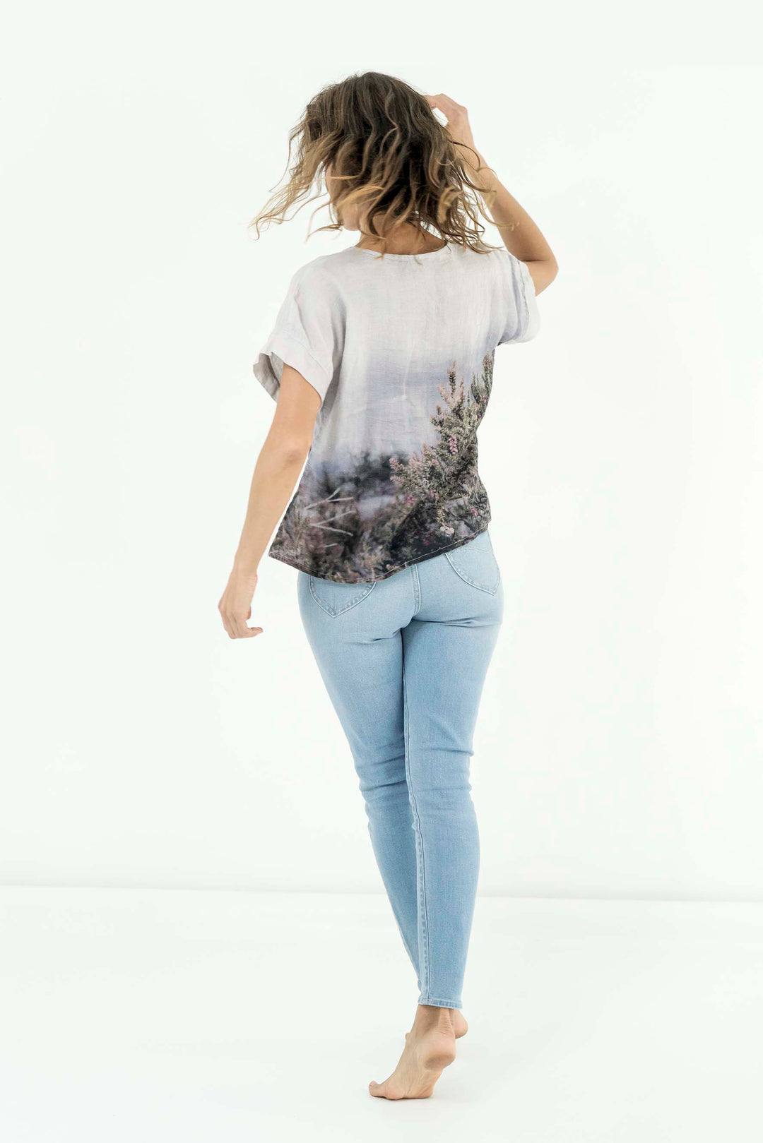 ALPINE WILDFLOWERS LINEN TSHIRT
