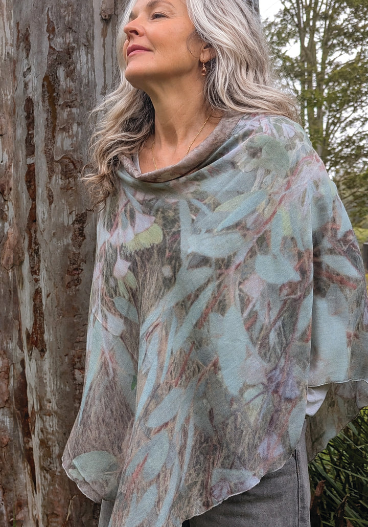 FLOWERING GUM WOOL &amp; SILK PONCHO