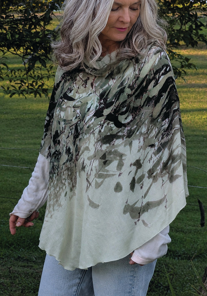 GUM LEAVES WOOL & SILK PONCHO