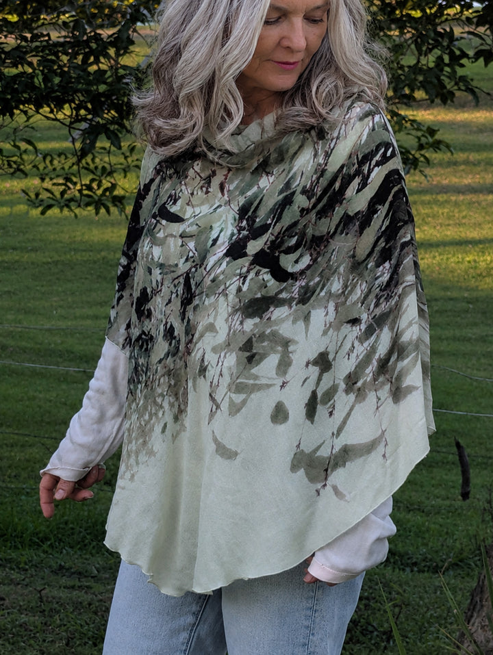 GUM LEAVES WOOL & SILK PONCHO