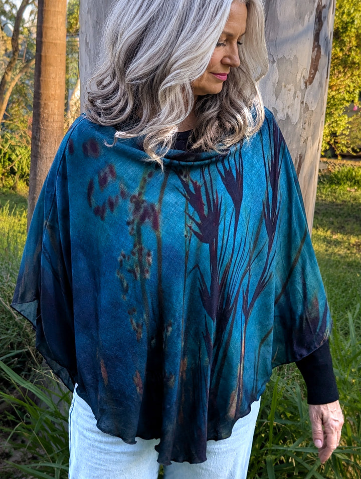 KANGAROO GRASS WOOL & SILK PONCHO