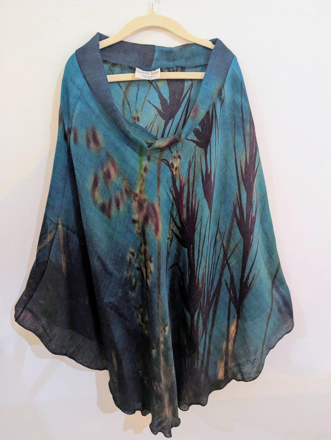 KANGAROO GRASS WOOL & SILK PONCHO