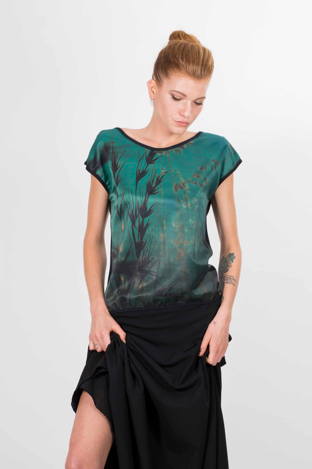 KANGAROO GRASS SILK TSHIRT