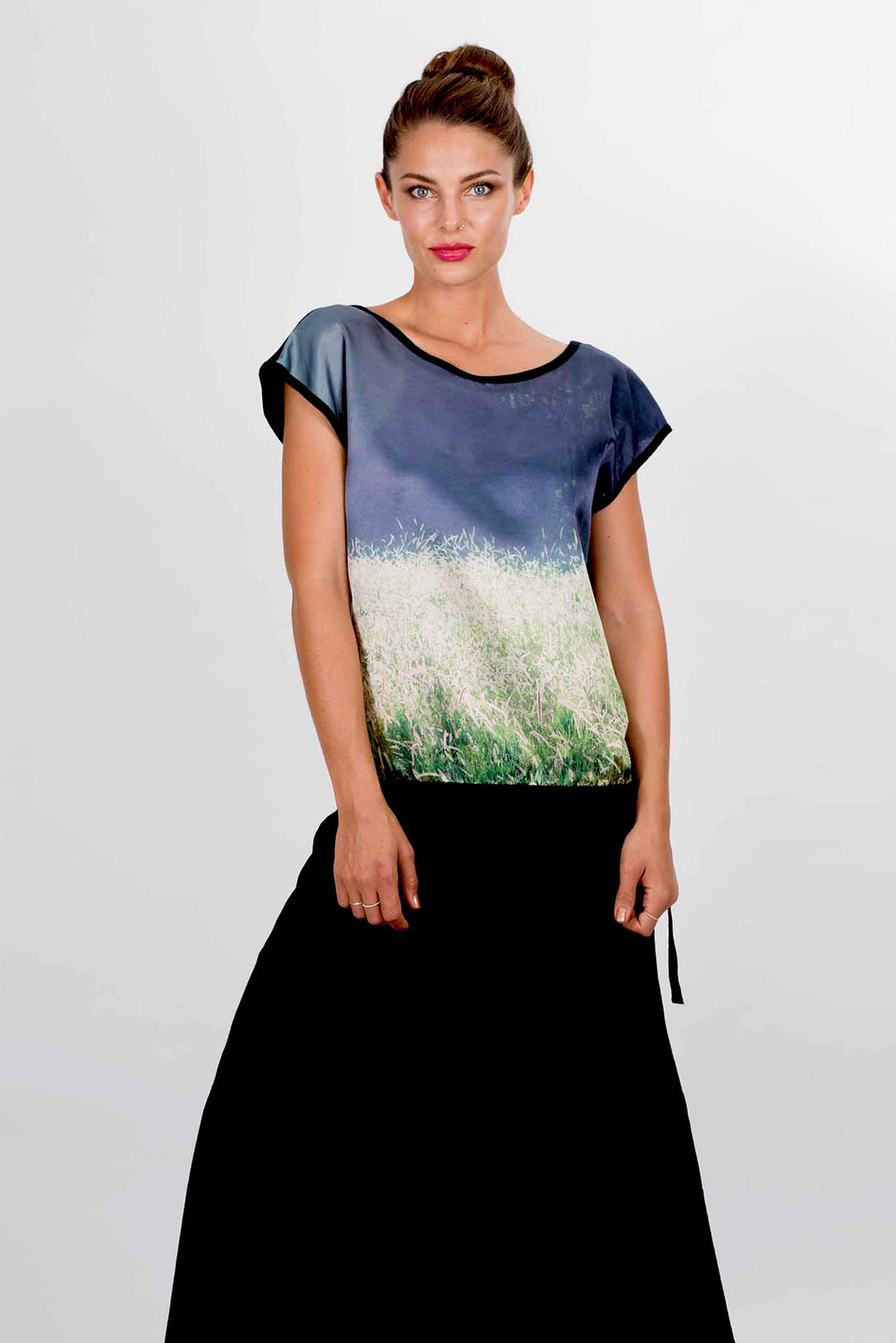 MORNING GRASSES SILK TSHIRT