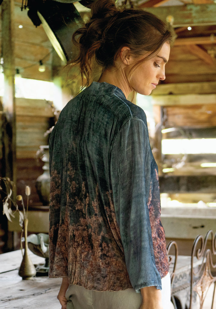 OCEAN VIEWS SILK VELVET KIMONO