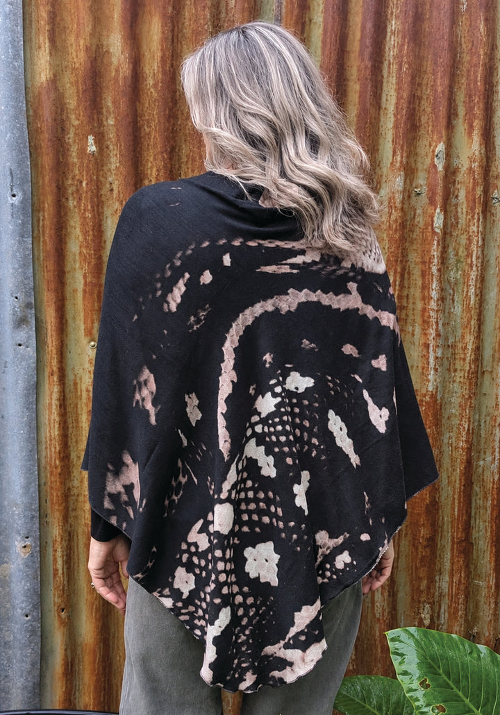 PYTHON PRINT WOOL &amp; SILK PONCHO