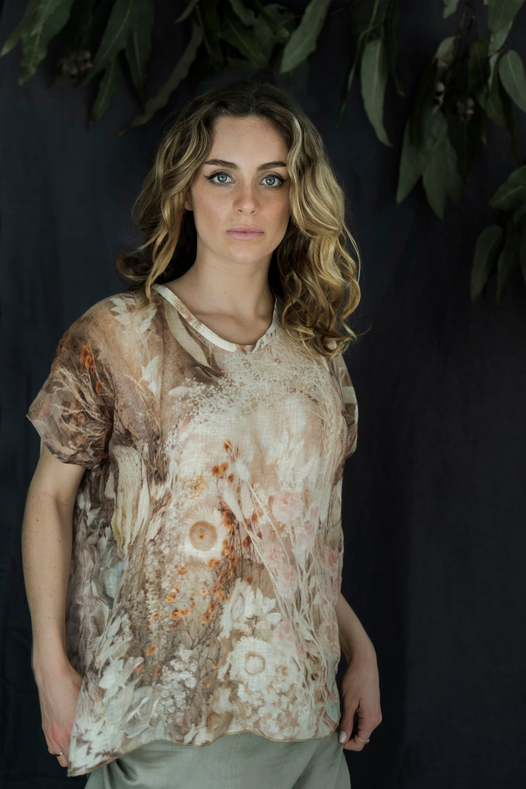 DRIED FLOWERS LINEN TOP